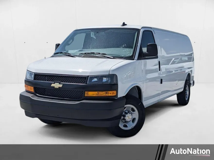 2025 Chevrolet Express Cargo 2500 Base photo 1