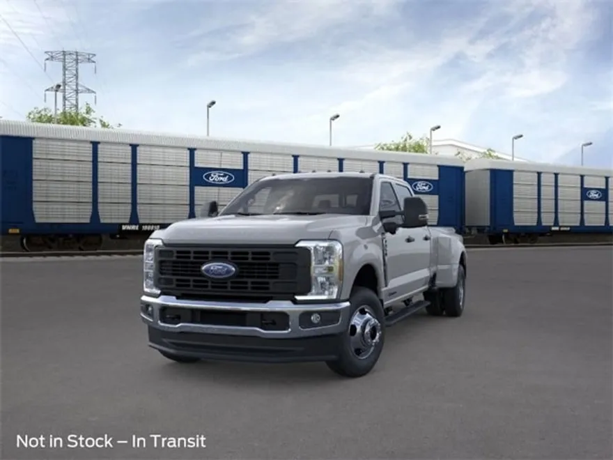 2025 Ford F-350 XL photo 1