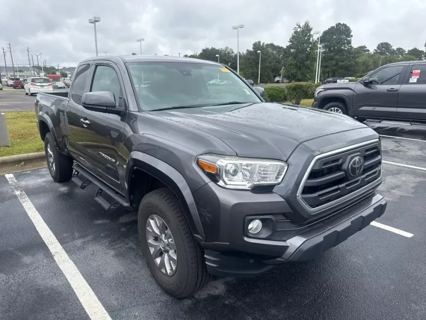 2019 Toyota Tacoma SR5 Access Cab photo 1