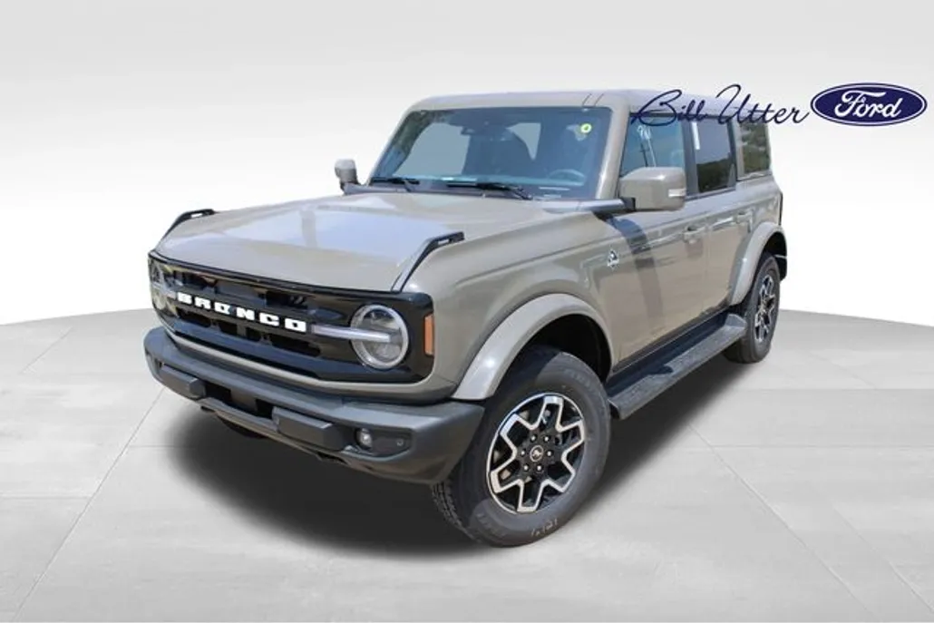 2025 Ford Bronco Outer Banks photo 1