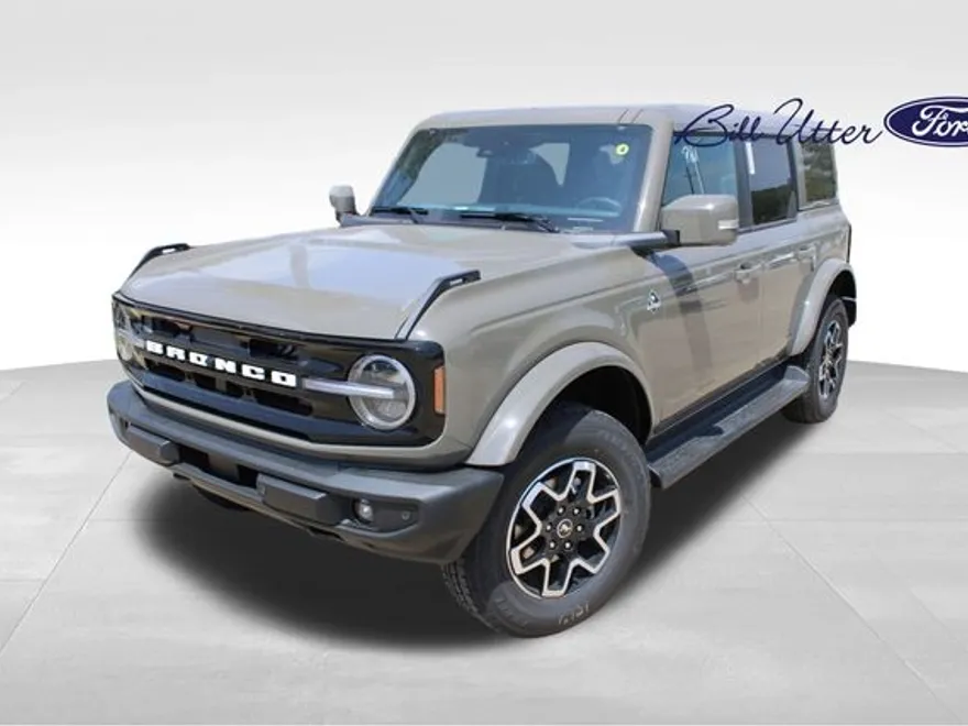 2025 Ford Bronco Outer Banks photo 1