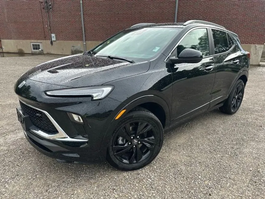 2024 Buick Encore GX Sport Touring photo 1
