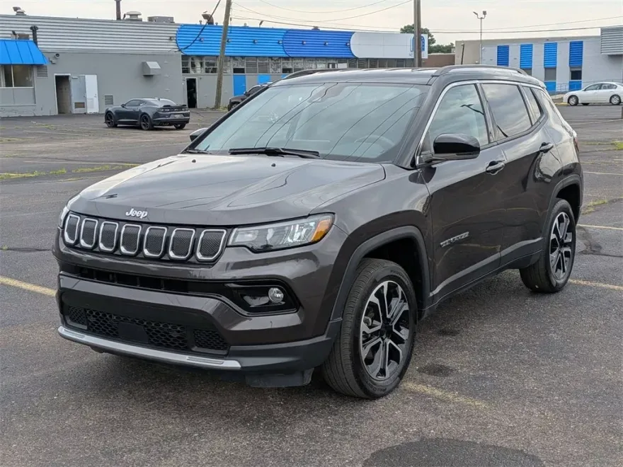 2022 Jeep Compass Limited photo 1