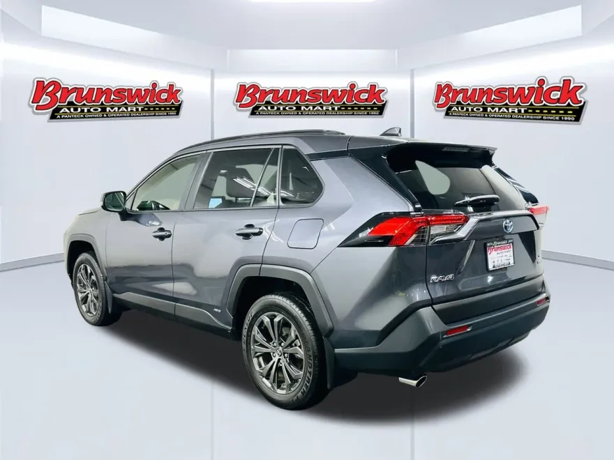 2023 Toyota RAV4 Hybrid XLE Premium photo 1