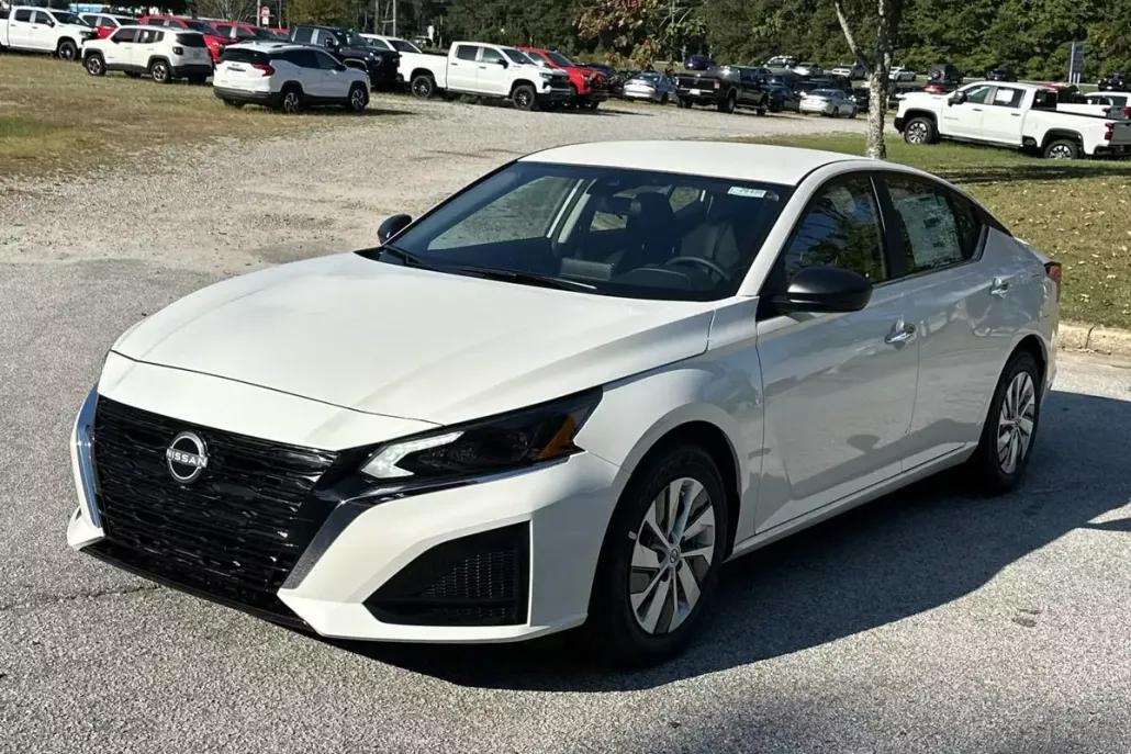 2025 Nissan Altima 2.5 S photo 1