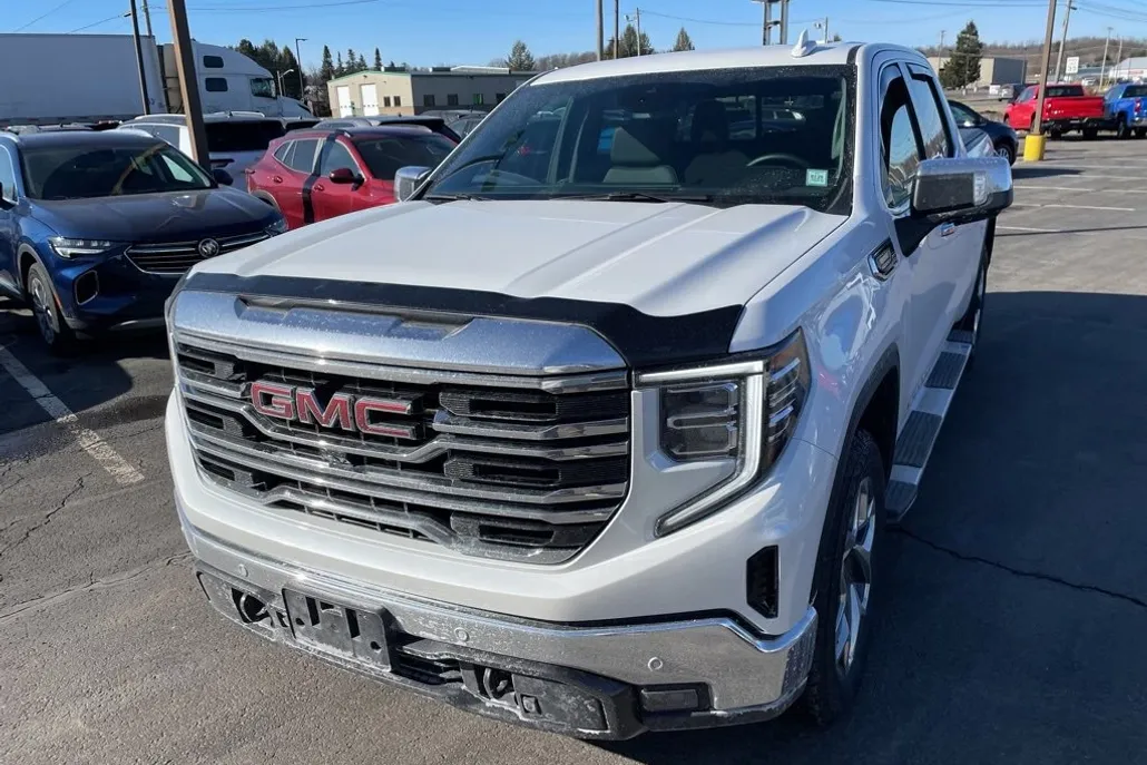 2024 Gmc Sierra 1500 SLT photo 1