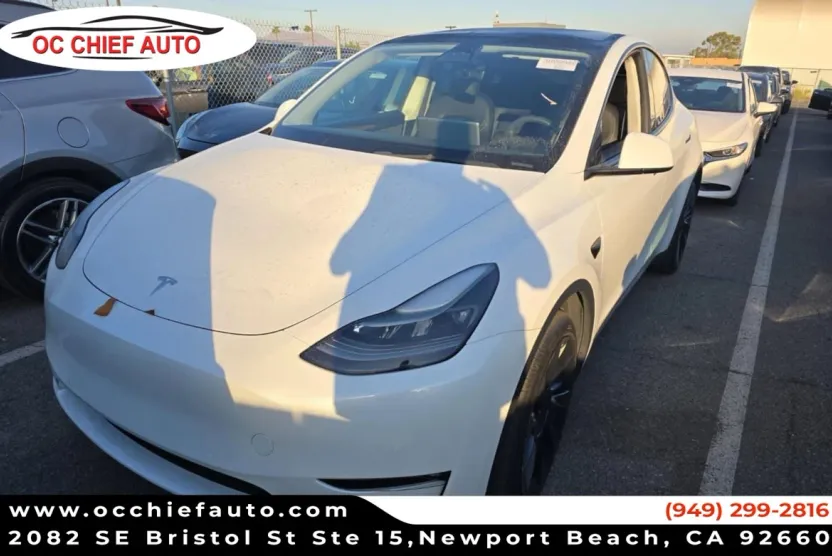 2022 Tesla Model Y Long Range photo 1
