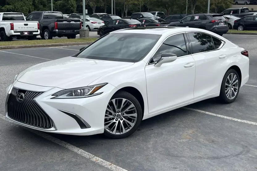 2021 Lexus ES 250 photo 1