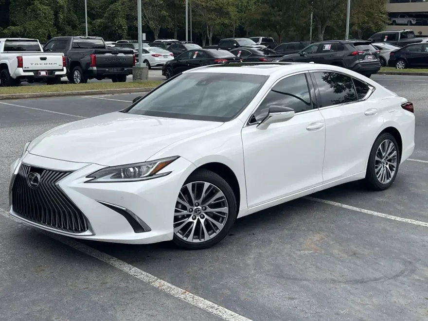 2021 Lexus ES 250 photo 1