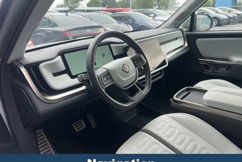 2023 Rivian R1S Adventure photo 1