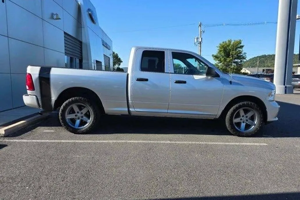2017 Ram 1500 Express photo 1