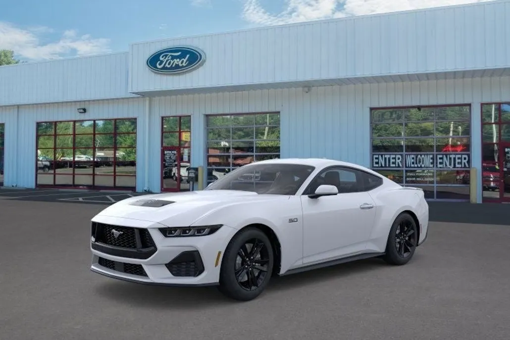 2025 Ford Mustang GT photo 1
