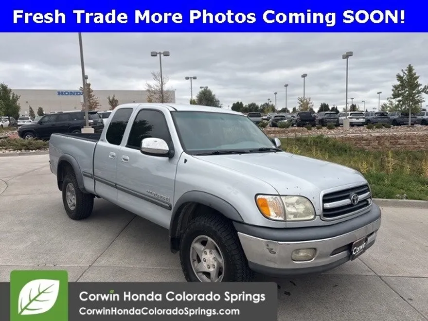 2000 Toyota Tundra SR5 photo 1