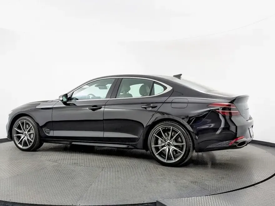 2024 Genesis G70 2.5T photo 1