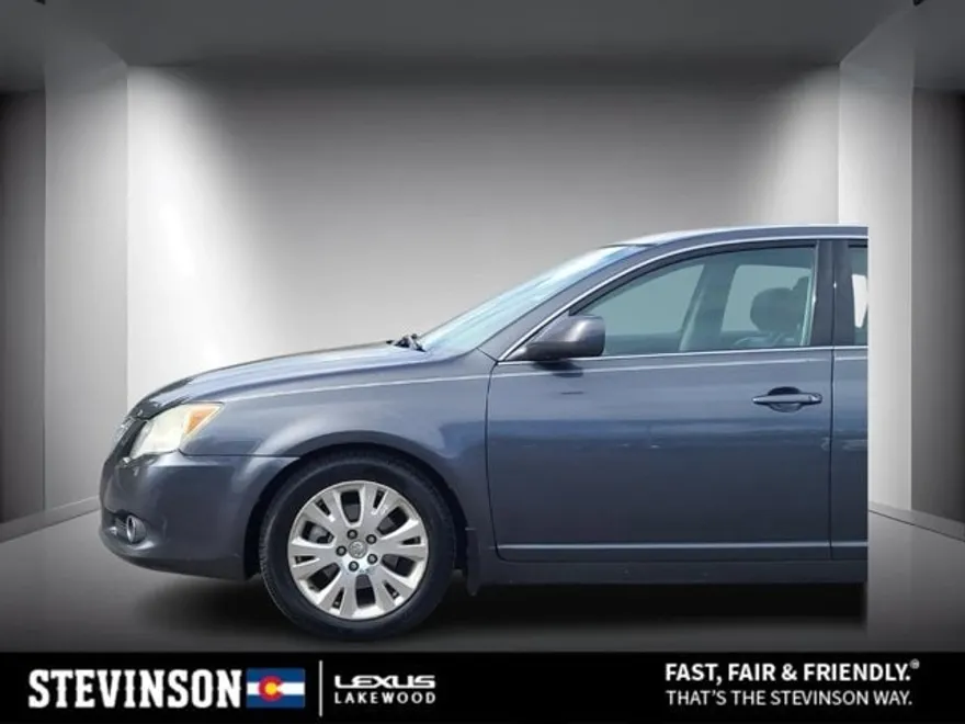 2008 Toyota Avalon XLS photo 1