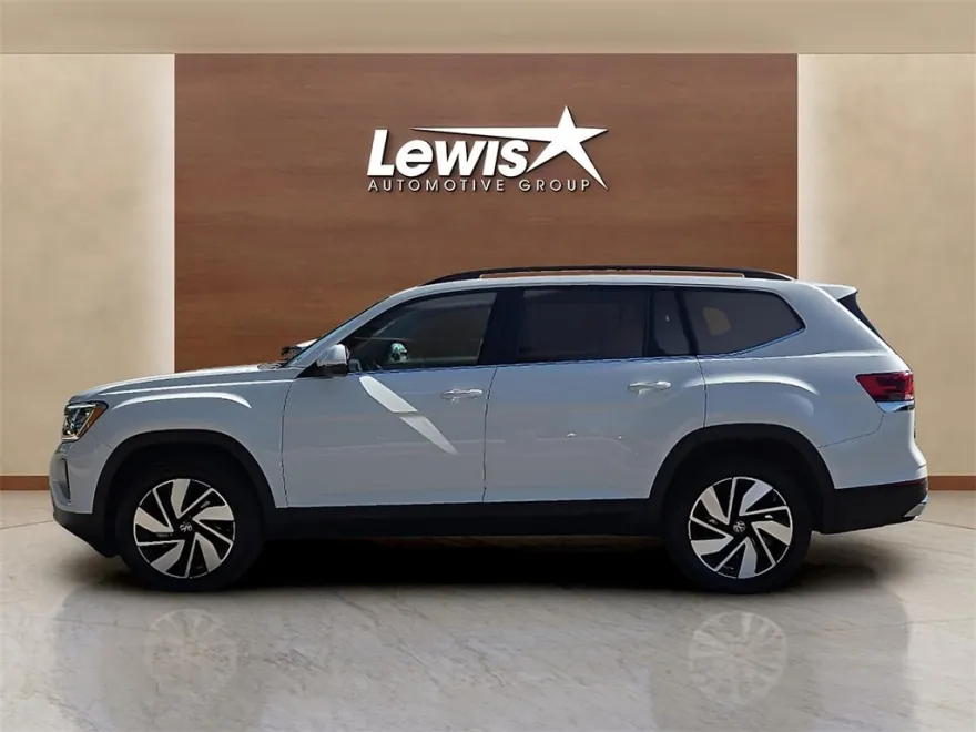 2024 Volkswagen Atlas SE Technology photo 1