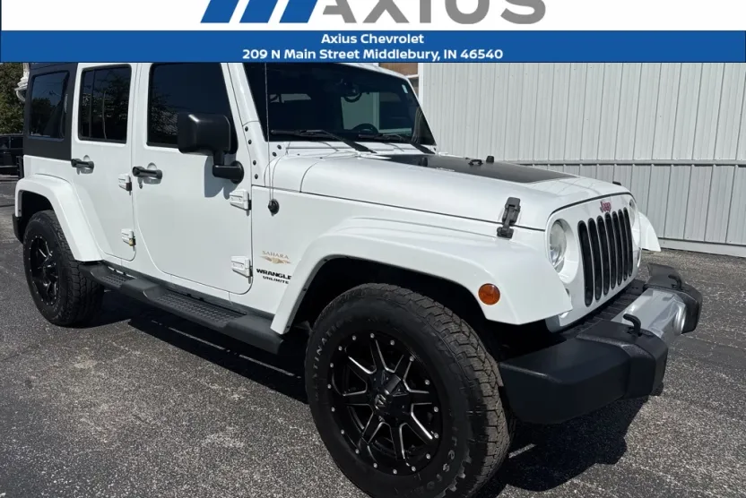2015 Jeep Wrangler Unlimited Sahara photo 1