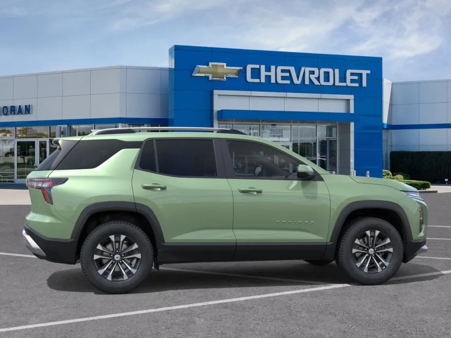 2026 Chevrolet Equinox LT photo 1