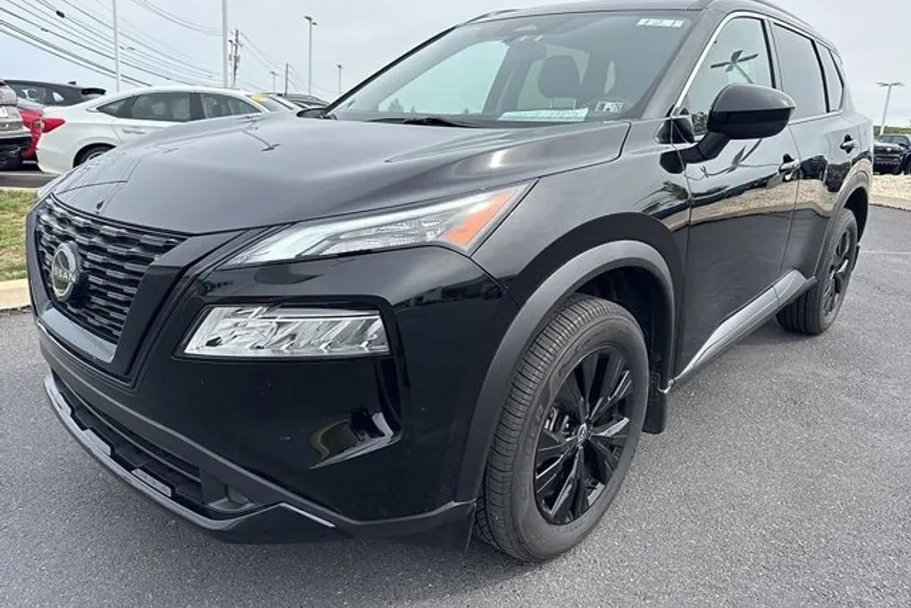 2023 Nissan Rogue AWD SV photo 1