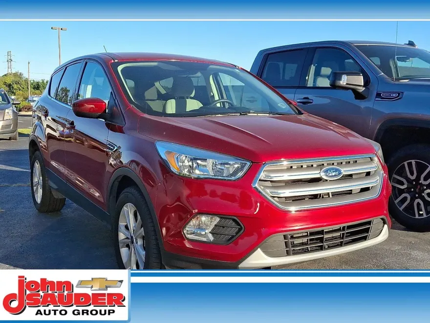 2017 Ford Escape SE photo 1