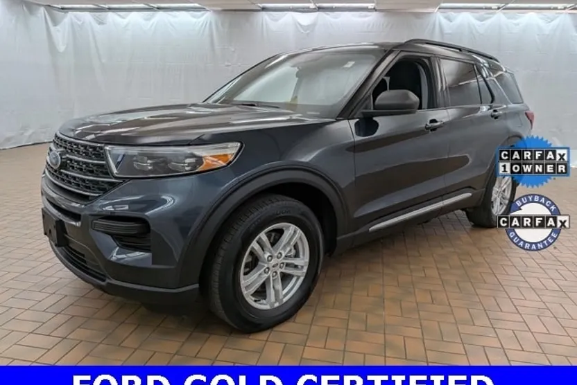 2023 Ford Explorer XLT photo 1
