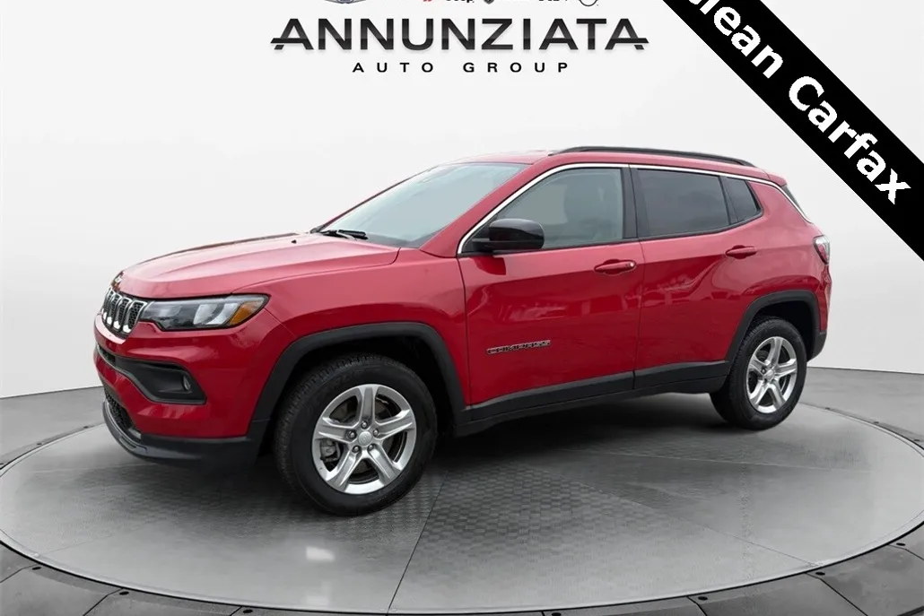 2024 Jeep Compass Latitude photo 1