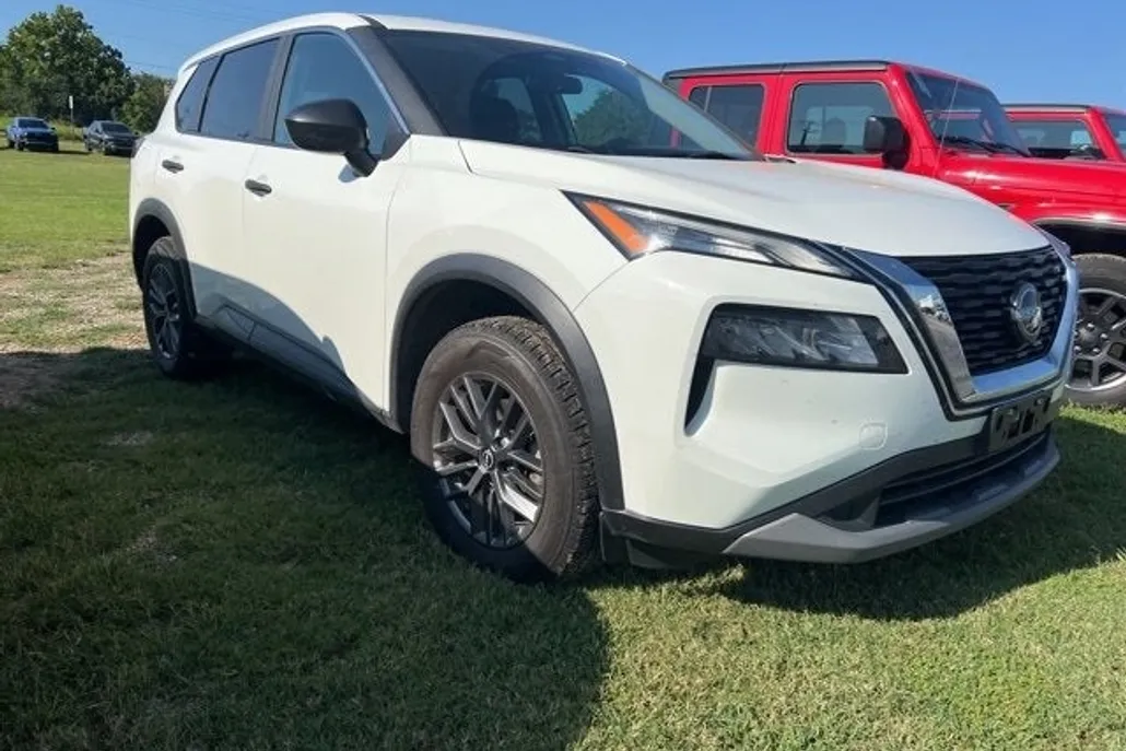 2023 Nissan Rogue S photo 1