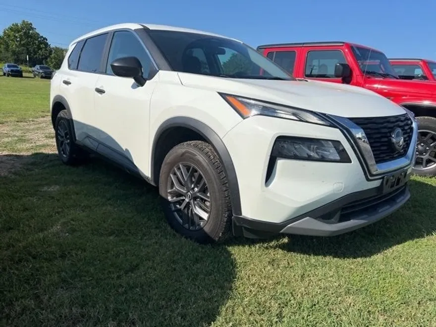 2023 Nissan Rogue S photo 1