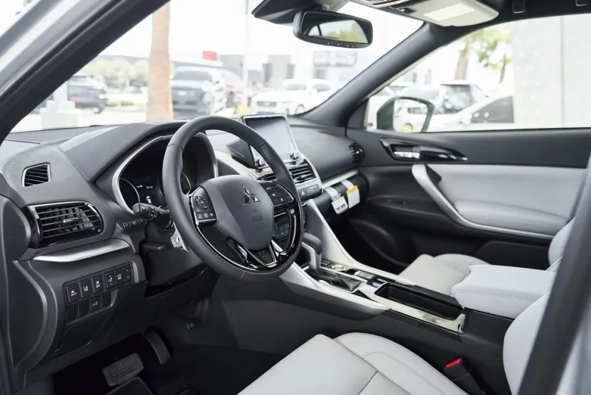 2026 Mitsubishi Eclipse Cross SEL photo 1