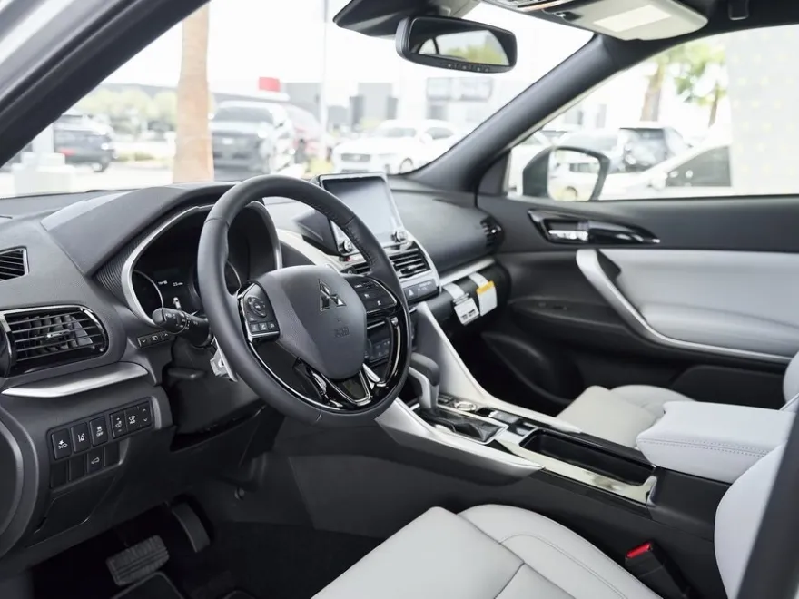 2026 Mitsubishi Eclipse Cross SEL photo 1