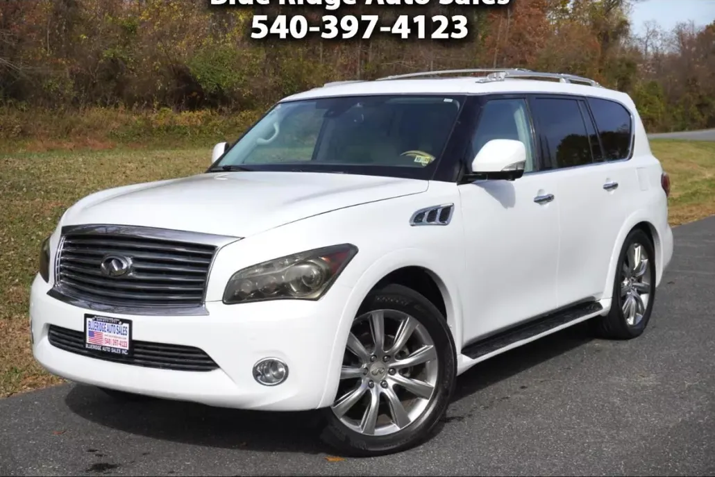 2011 Infiniti QX56 photo 1