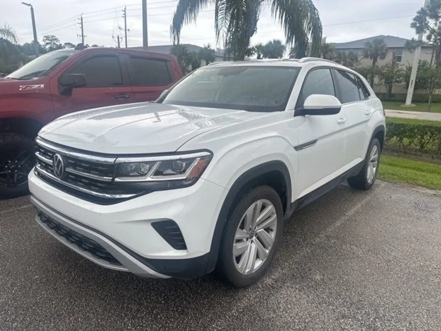 2023 Volkswagen Atlas Cross Sport V6 SE Technology photo 1