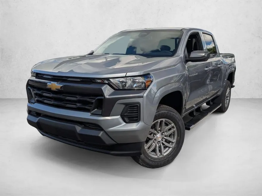 2026 Chevrolet Colorado LT photo 1