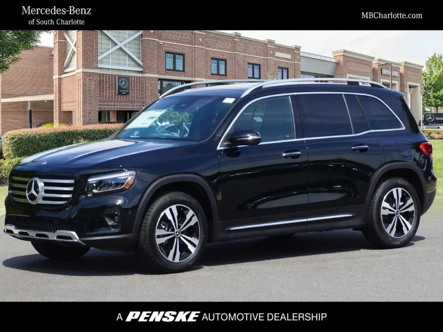 2025 Mercedes Benz GLB 250 4MATIC photo 1