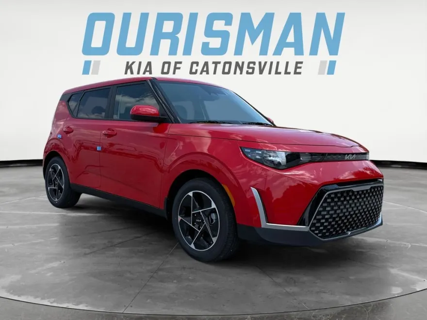 2025 Kia Soul EX photo 1