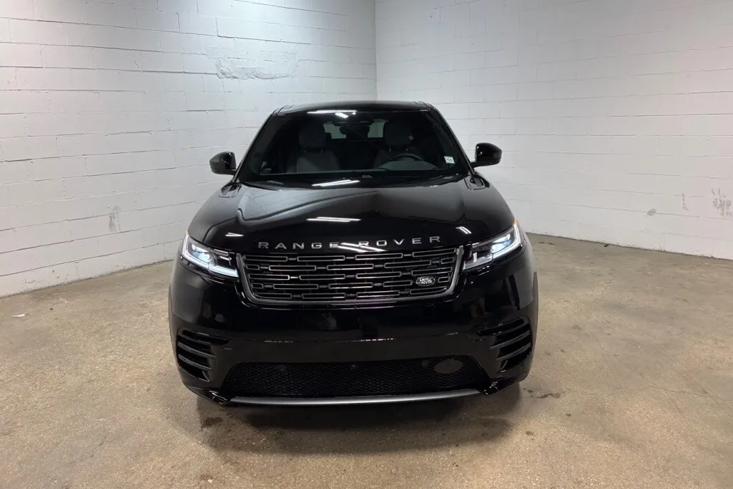 2026 Land Rover Range Rover Velar SE photo 1