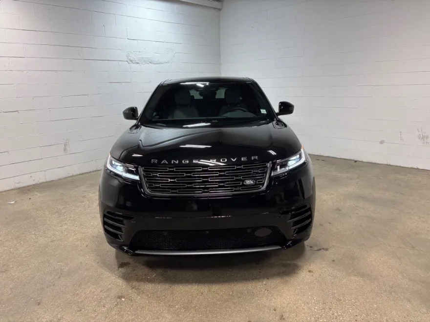 2026 Land Rover Range Rover Velar SE photo 1