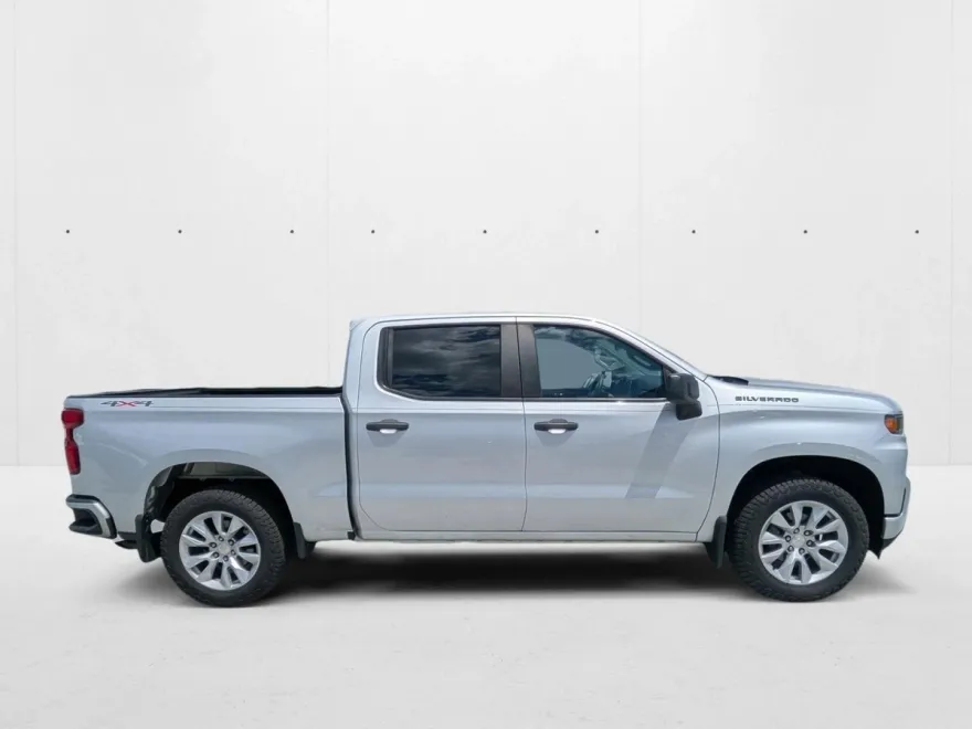 2020 Chevrolet Silverado 1500 Custom photo 1
