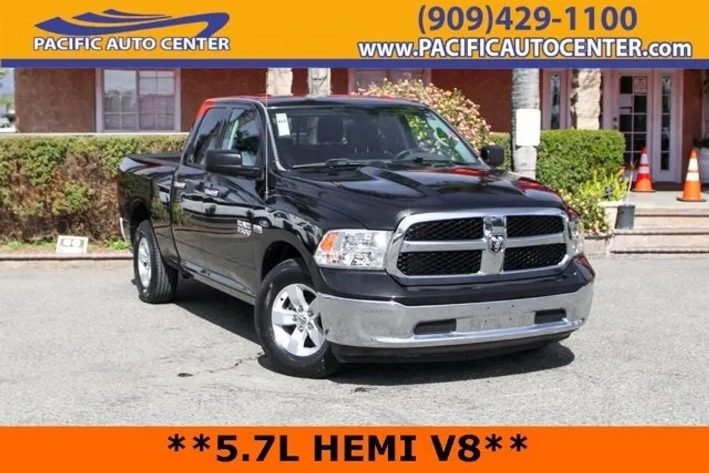 2017 Ram 1500 SLT photo 1
