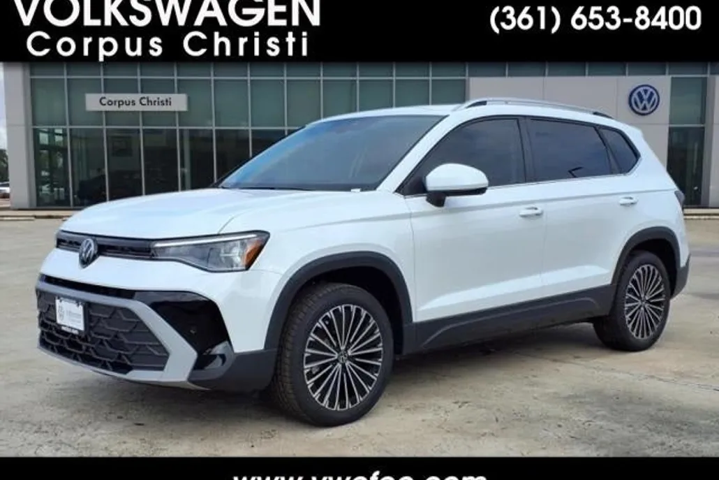 2025 Volkswagen Taos SE photo 1