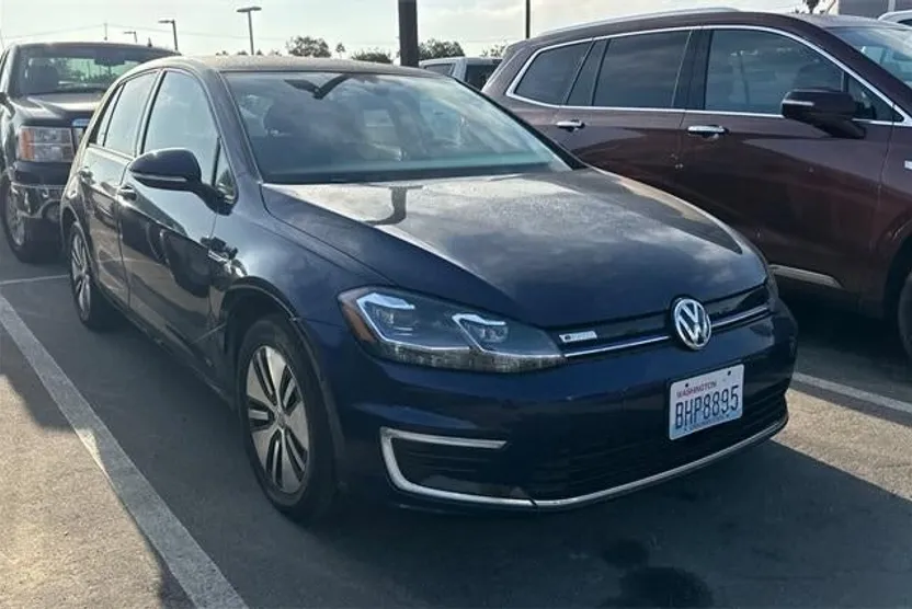 2019 Volkswagen e-Golf SEL Premium photo 1