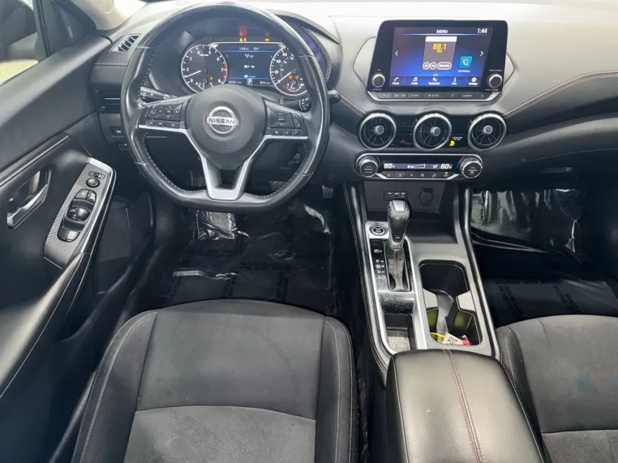 2021 Nissan Sentra SR photo 1