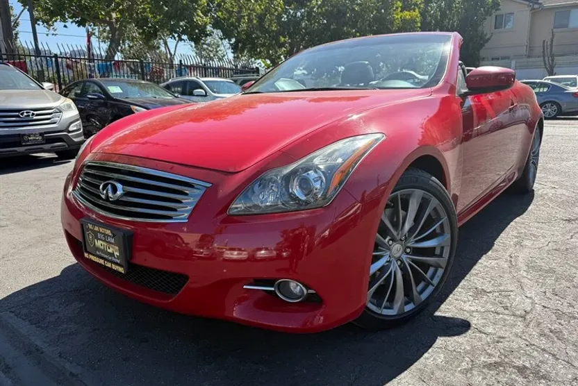 2012 Infiniti G37 Convertible photo 1