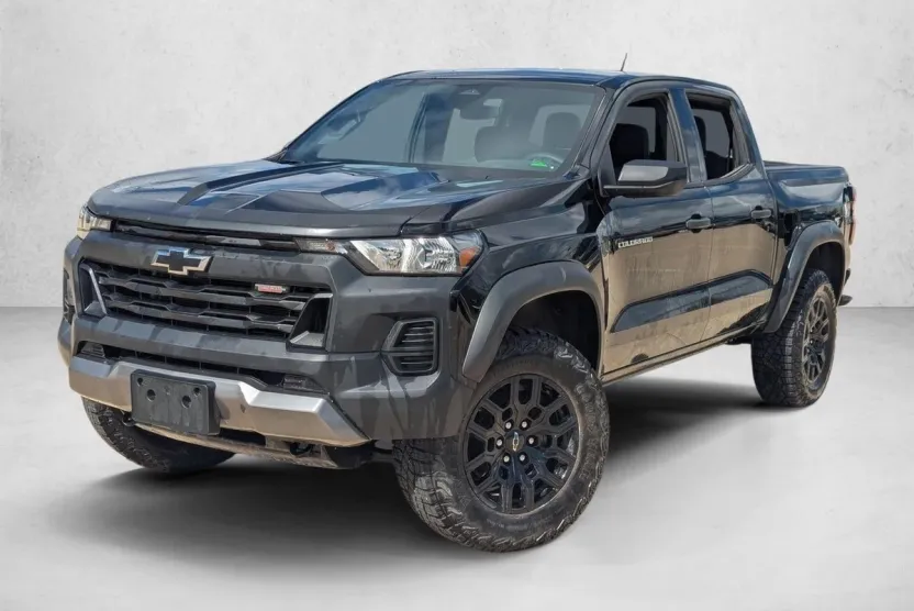 2024 Chevrolet Colorado Trail Boss photo 1