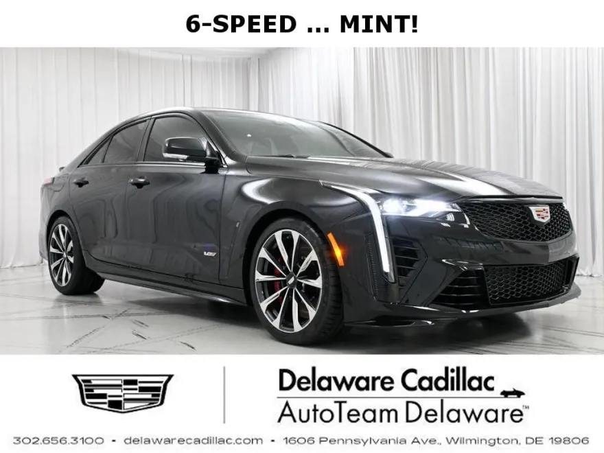 2023 Cadillac CT4 photo 1