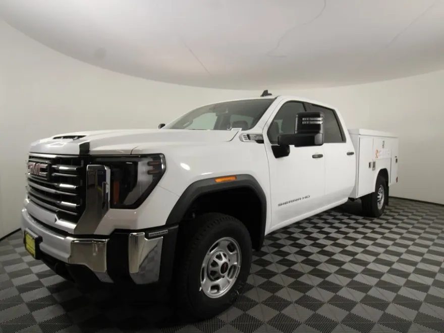 2024 Gmc Sierra 2500 HD Pro photo 1