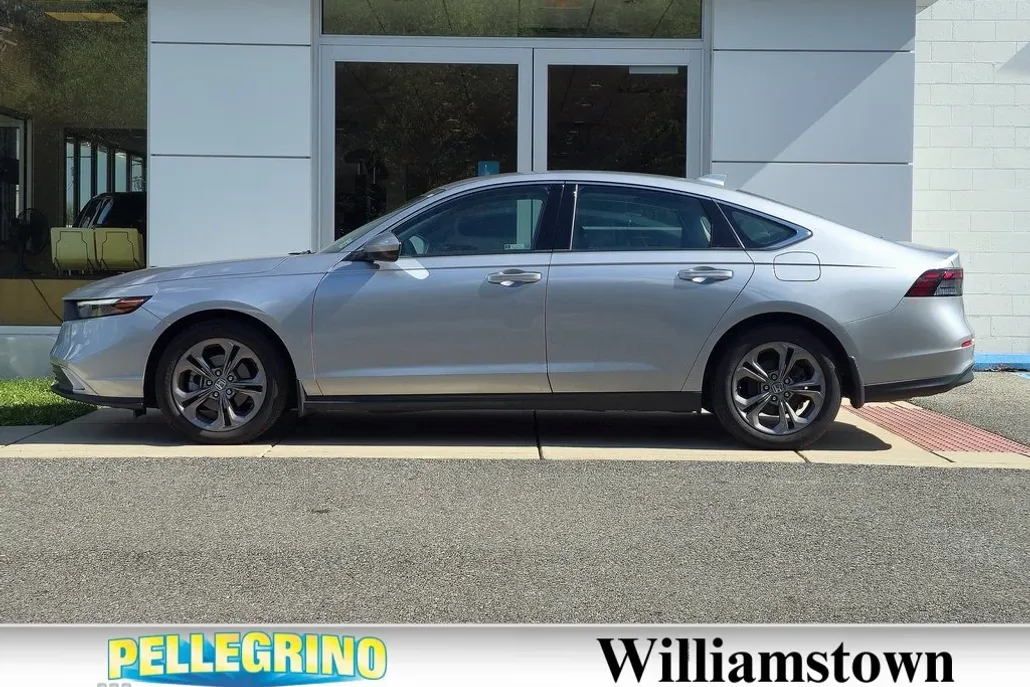 2023 Honda Accord EX photo 1