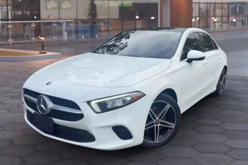 2019 Mercedes Benz A 220 photo 1
