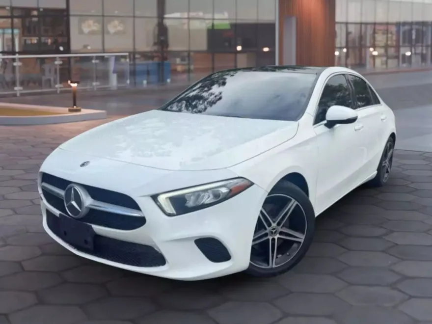 2019 Mercedes Benz A 220 photo 1