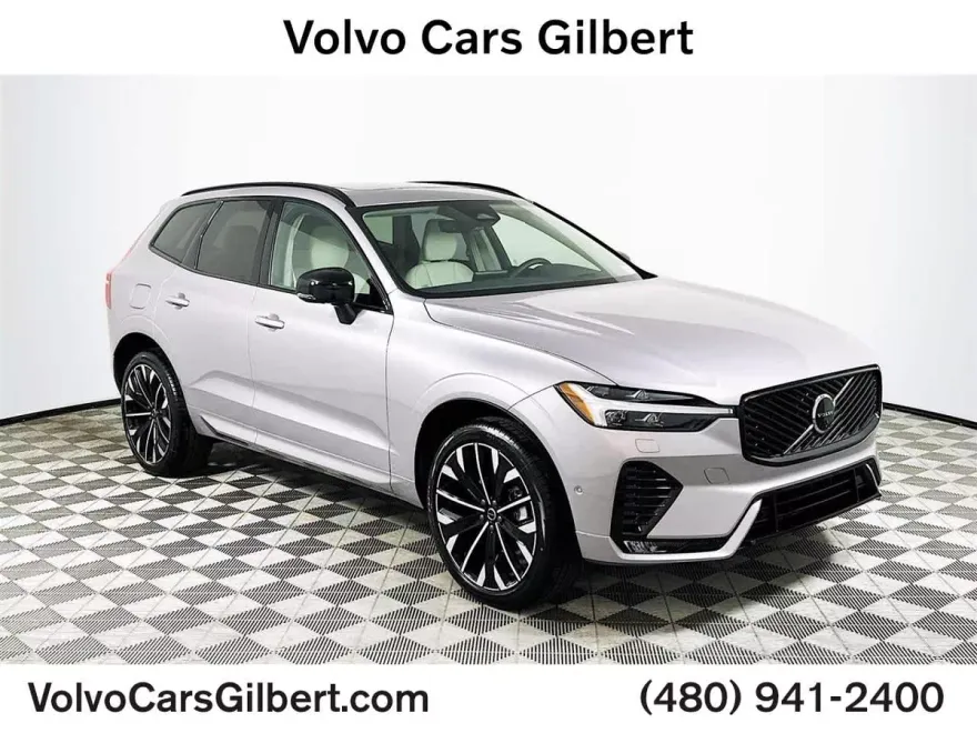 2026 Volvo XC60 B5 photo 1